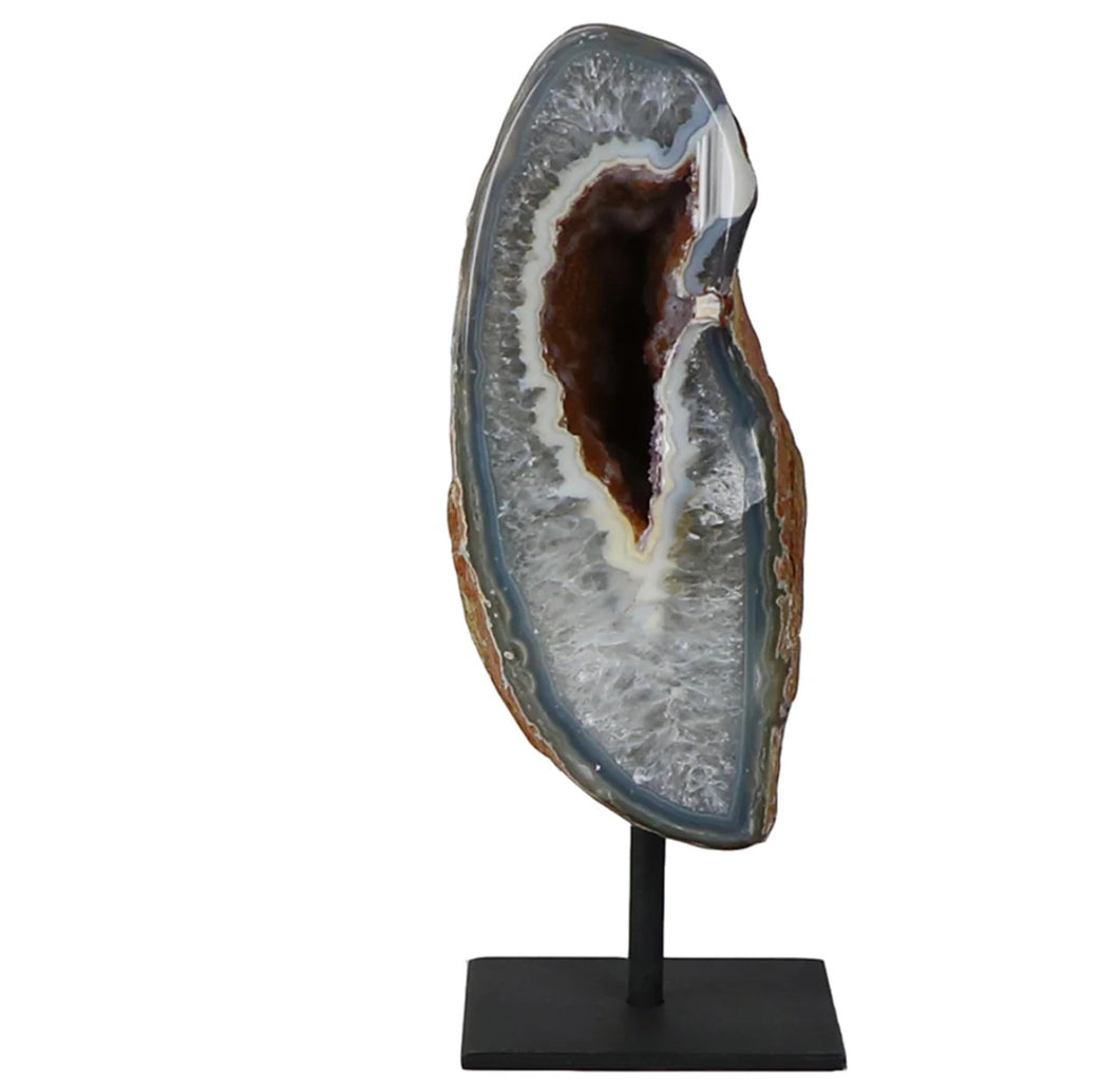 Standing Agate